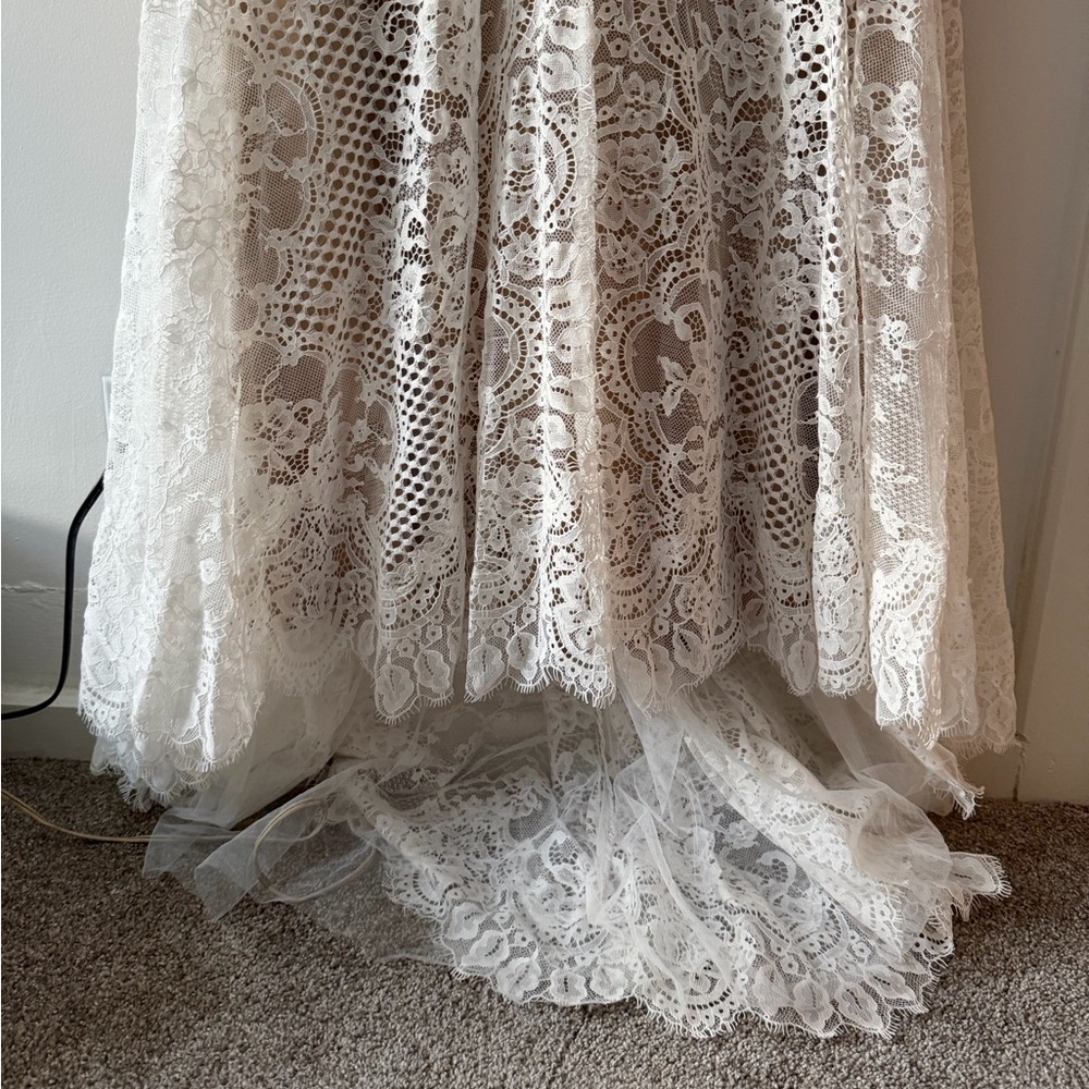 NWT W Too by Watters Locket Uma Wedding Dress in Ivory/Nude Size 14 Lace Train - Picture 6 of 16